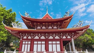 晴空下的古建筑