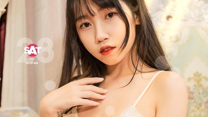 微胖清纯美女