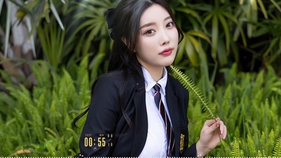 4K夏日制服美女