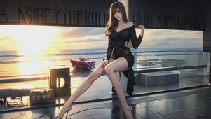 海边晚霞清秀美女