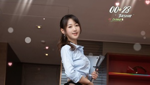 笑容治愈的制服美女