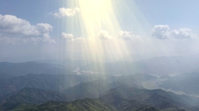 触手可及的一道光