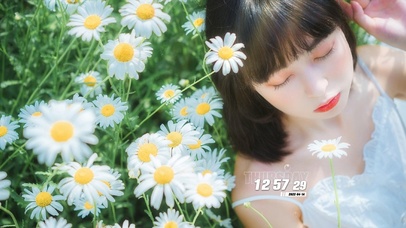 阳光下的微胖女孩