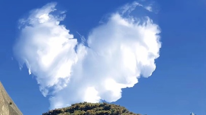 爱心天空   壁纸