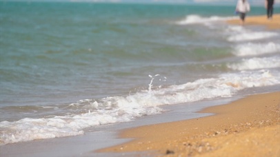 海浪沙滩静谧4k动态免费壁纸