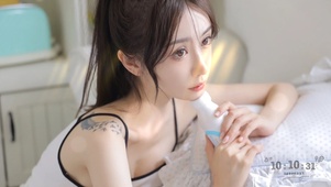 高清居家唯美女孩