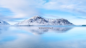 雪山倒影