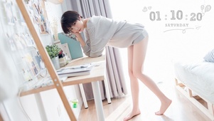 短发美女