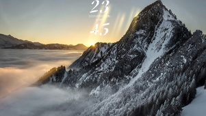 高山迷雾日出