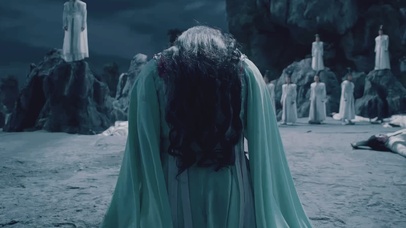 纪云禾九尾狐变身