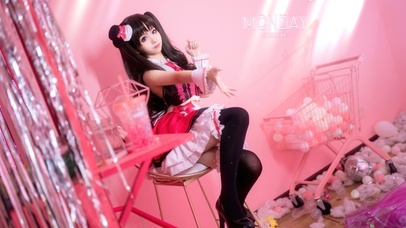 双马尾甜美女孩