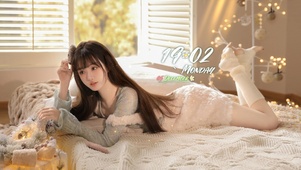 长发清纯美女