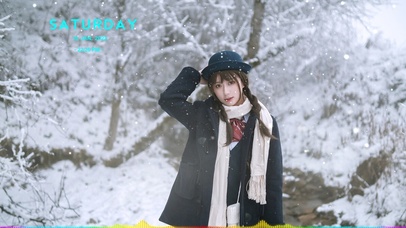 冬天雪地里的JK美女