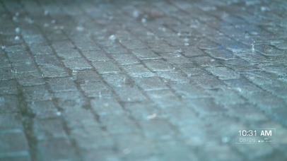 青石板路下雨意境