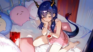 床上的睡衣少女-陈