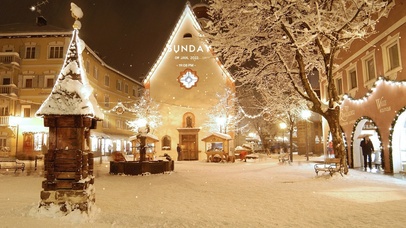 唯美雪天城市街道
