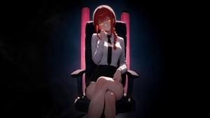 黑夜中王座下的美女