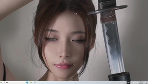 超级可爱性感女神 帅气拔刀 
