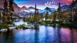 日落雪山湖畔