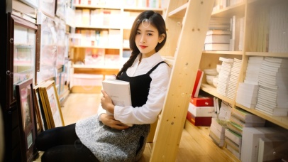 图书馆中的管理员