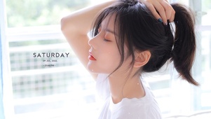 清纯马尾美女