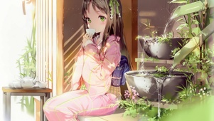  品茶小憩少女
