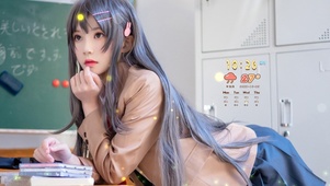 教室里的JK制服女孩