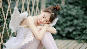 唯美白丝少女