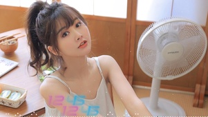 周末清纯吊带女孩