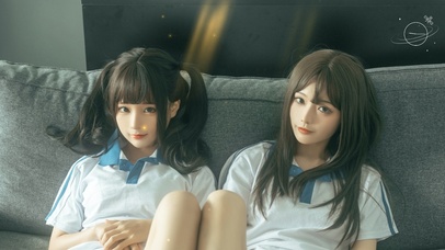 双胞胎美少女
