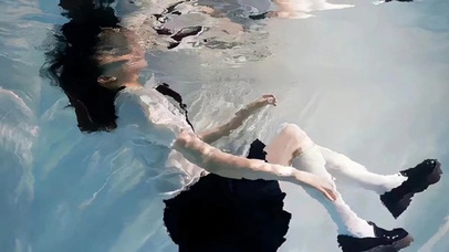 沉入海底  壁纸