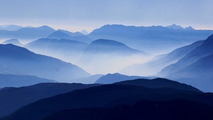 云中山脉