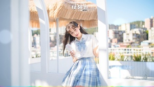 笑容治愈的JK制服美女