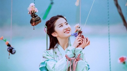 赵灵儿（刘亦菲）