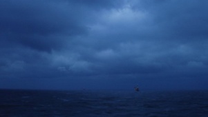 海上狂风暴雨