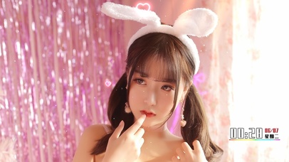 4K性感清纯兔耳朵美女