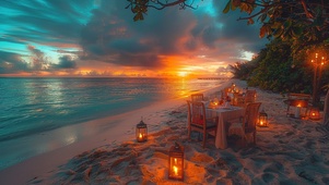 唯美日落烛光沙滩烛光晚餐