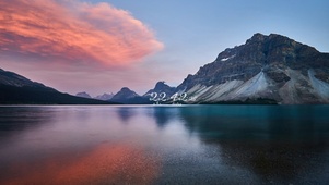 唯美晚霞高山湖泊