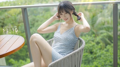 清纯性感双马尾美女