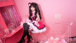 清纯双马尾女孩