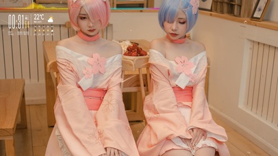 双胞胎女仆美女