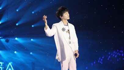 周深| 原来你生来就属于天际