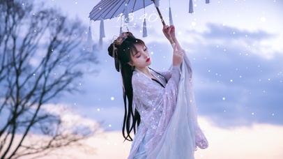 4K雪中美女