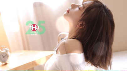 清纯性感短发女孩