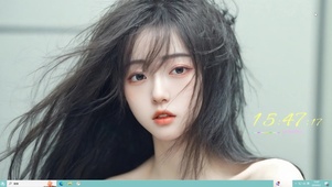 风吹乱了少女的长发