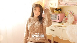 居家清纯可爱美女