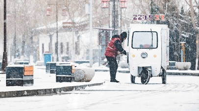 唯美治愈雪天城市街道