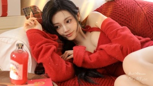 性感红衣美女