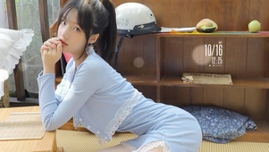 蓝色紧身裙的表妹