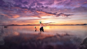 夕阳湖上卡卡
